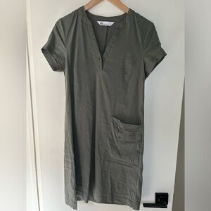 New linen short-sleeved dress
